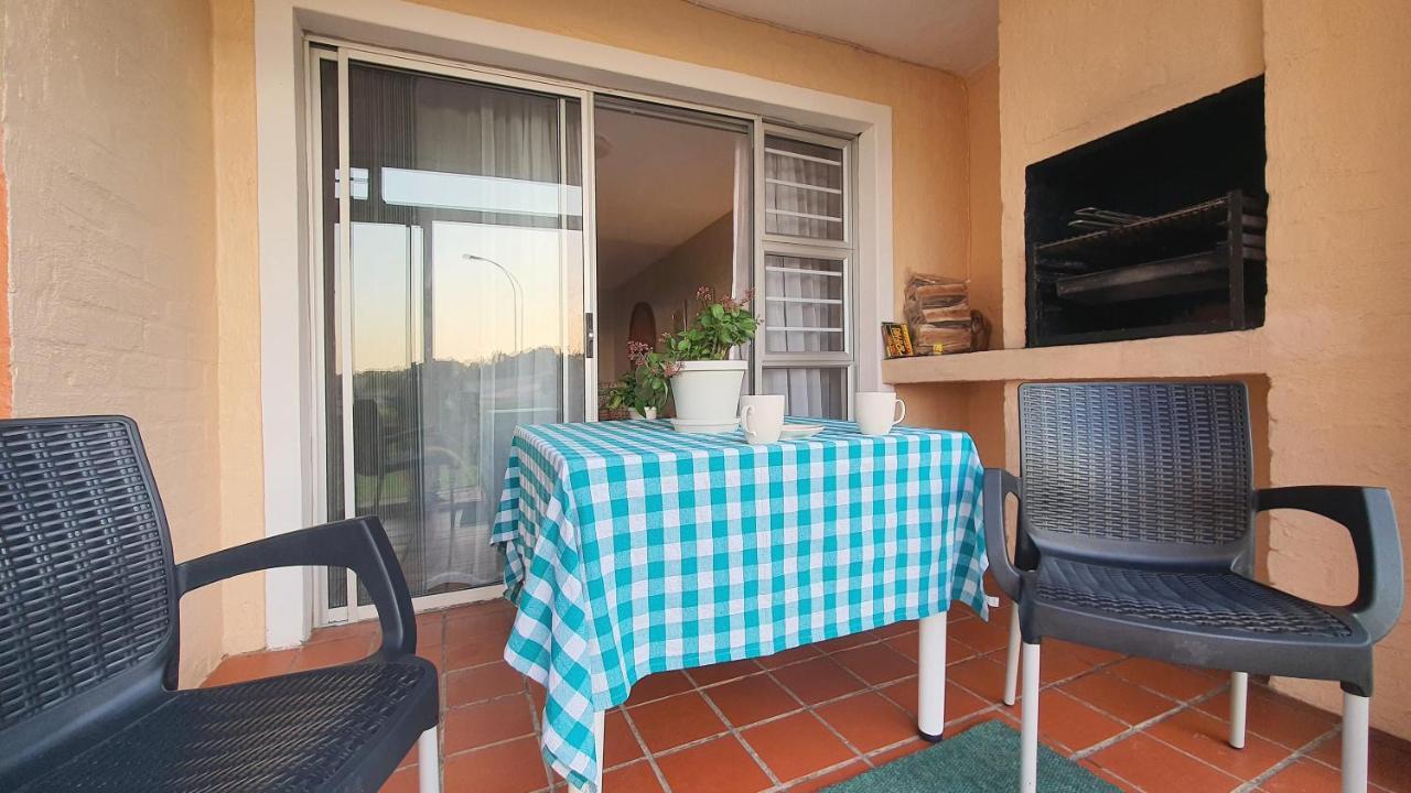 Escape To Paradise: Beachside Apartment 杰弗里湾 外观 照片
